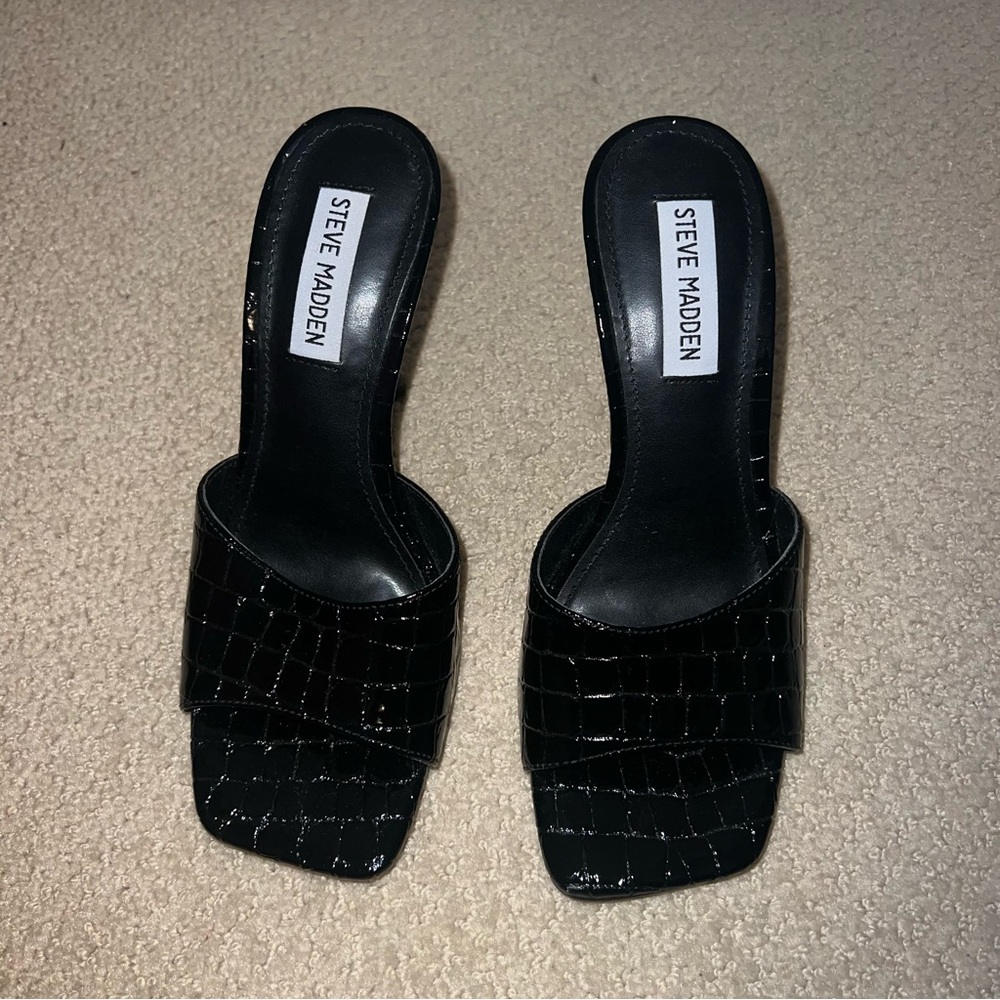 Steve Madden Black Croc-Embossed Heels